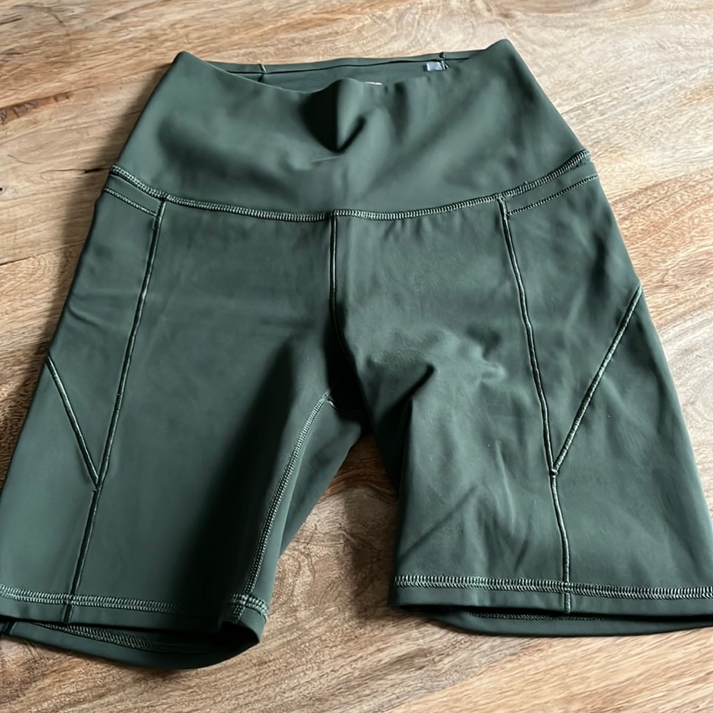 Calia bye Carrie Underwood dark green shorts